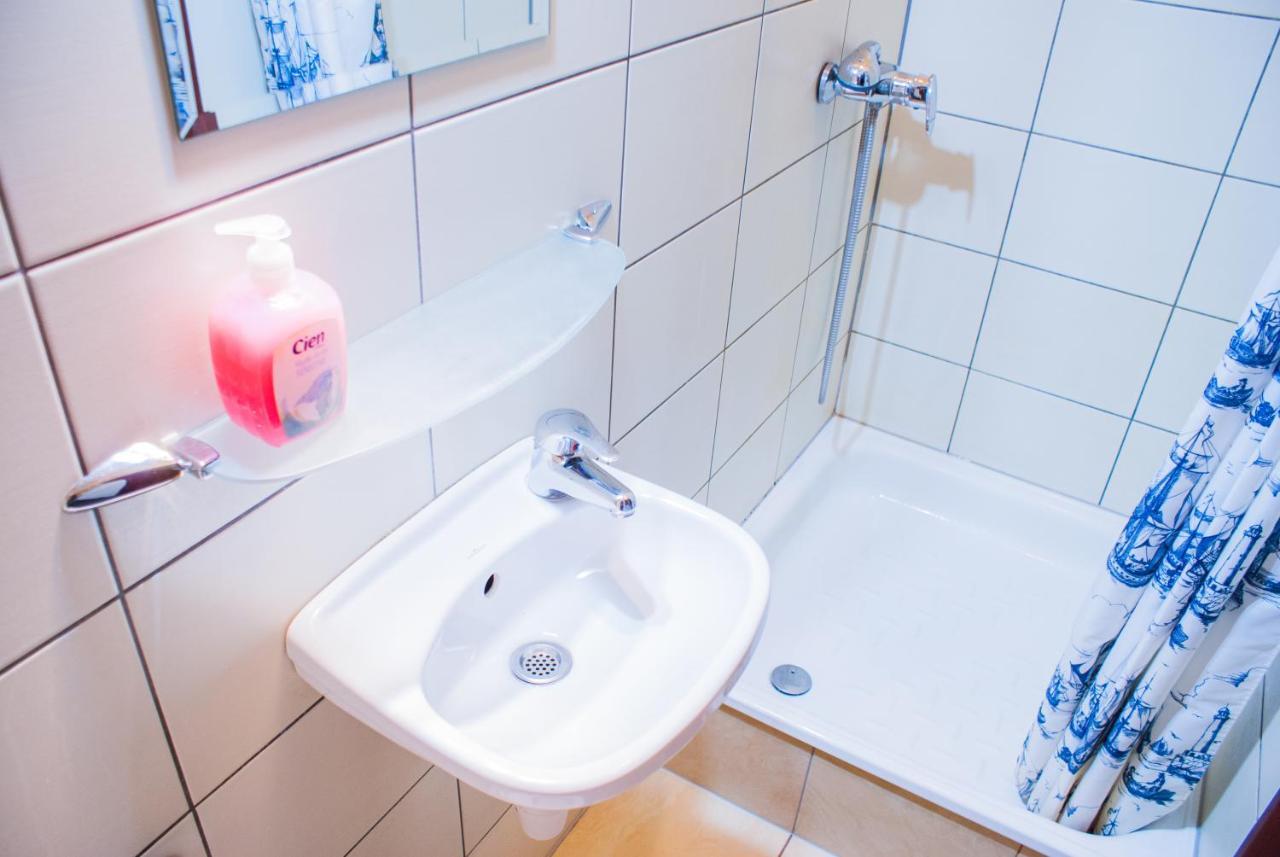 Smocza Jama Hostelクラクフ エクステリア 写真